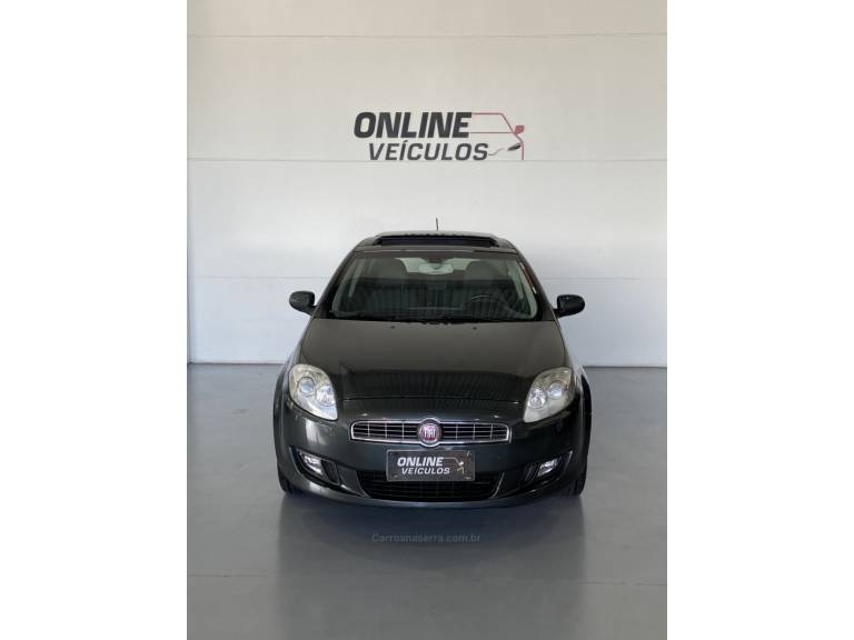 FIAT - BRAVO - 2012/2013 - Cinza - R$ 38.900,00