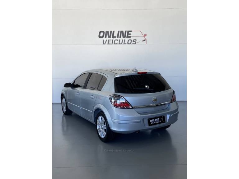 CHEVROLET - VECTRA - 2008/2009 - Prata - R$ 36.900,00