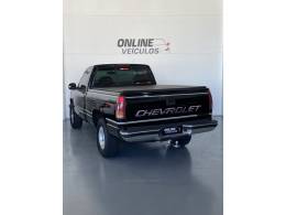 CHEVROLET - SILVERADO - 1999/2000 - Preta - R$ 100.000,00