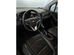 CHEVROLET - TRACKER - 2018/2018 - Branca - R$ 93.000,00