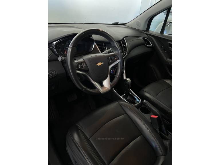 CHEVROLET - TRACKER - 2018/2018 - Branca - R$ 93.000,00