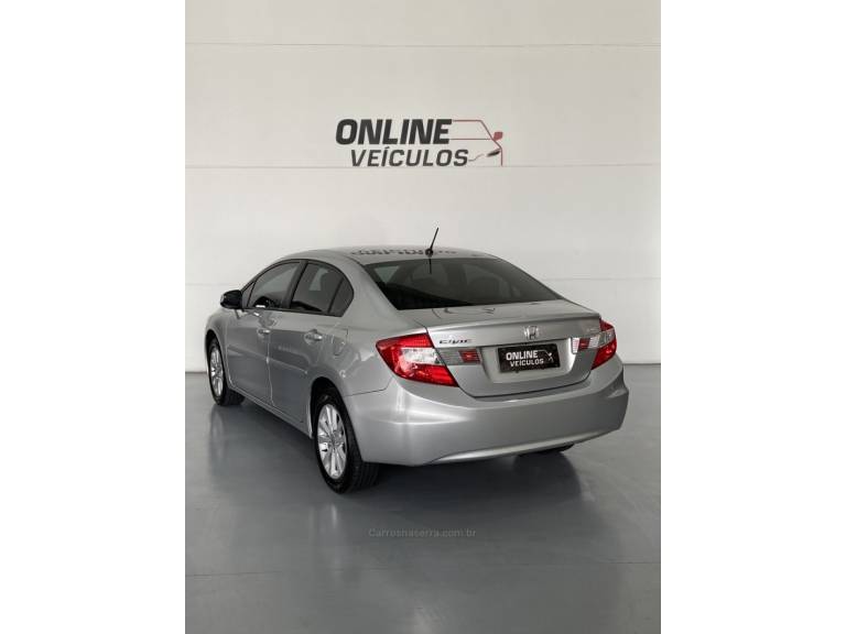HONDA - CIVIC - 2014/2014 - Prata - R$ 70.900,00