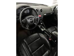AUDI - A3 - 2011/2011 - Prata - R$ 64.900,00