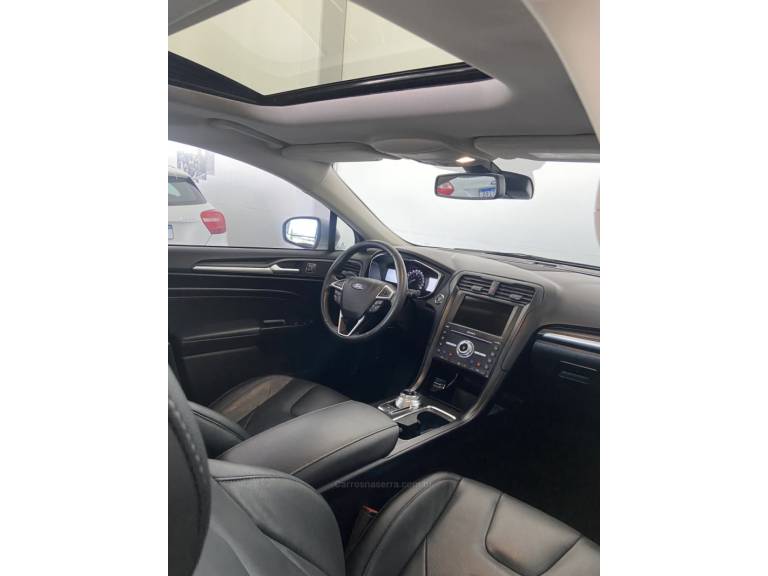 FORD - FUSION - 2016/2017 - Prata - R$ 104.900,00