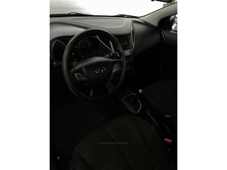HYUNDAI - HB20 - 2018/2018 - Cinza - R$ 47.900,00