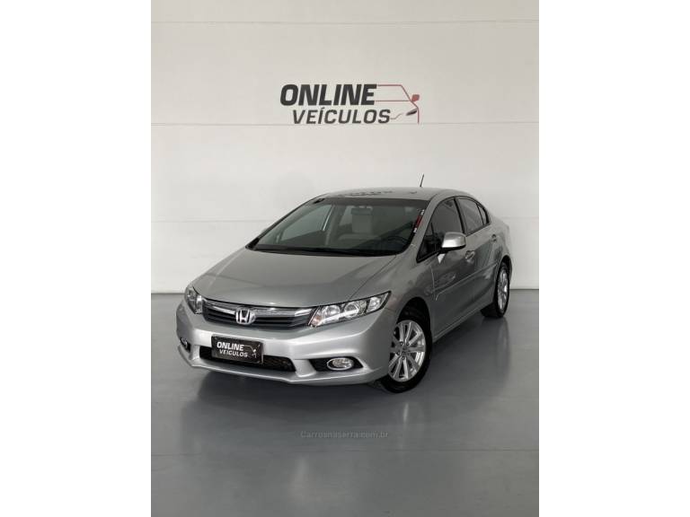 HONDA - CIVIC - 2014/2014 - Prata - R$ 70.900,00