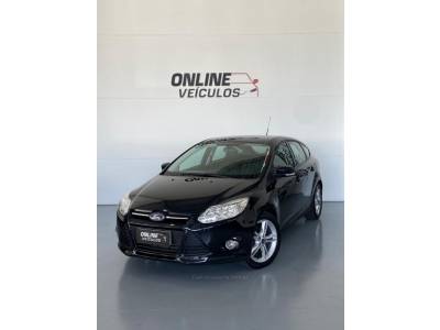 FORD - FOCUS - 2015/2015 - Preta - R$ 49.900,00