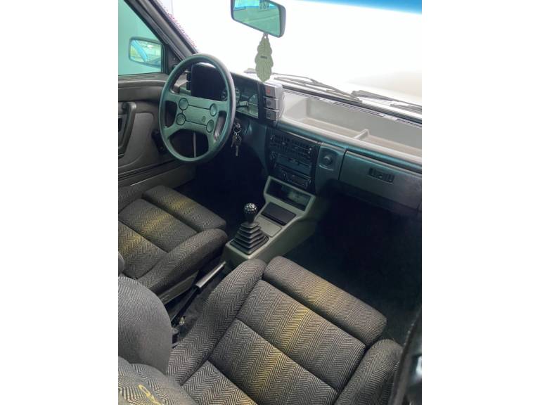 VOLKSWAGEN - VOYAGE - 1992/1993 - Branca - R$ 37.000,00