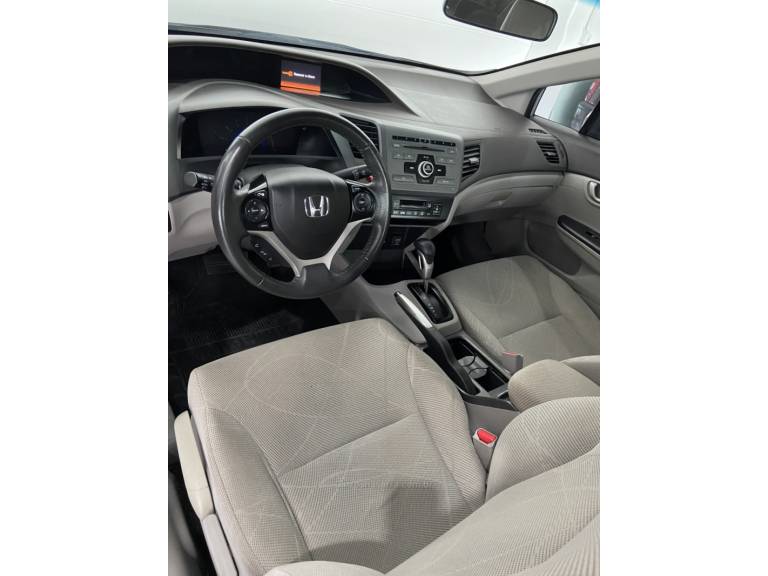 HONDA - CIVIC - 2014/2014 - Prata - R$ 70.900,00