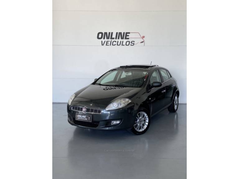 FIAT - BRAVO - 2012/2013 - Cinza - R$ 38.900,00