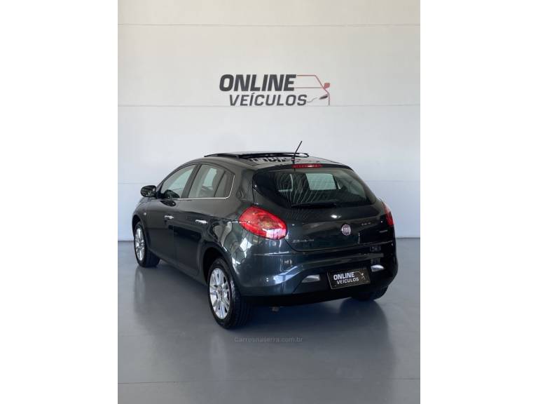 FIAT - BRAVO - 2012/2013 - Cinza - R$ 38.900,00