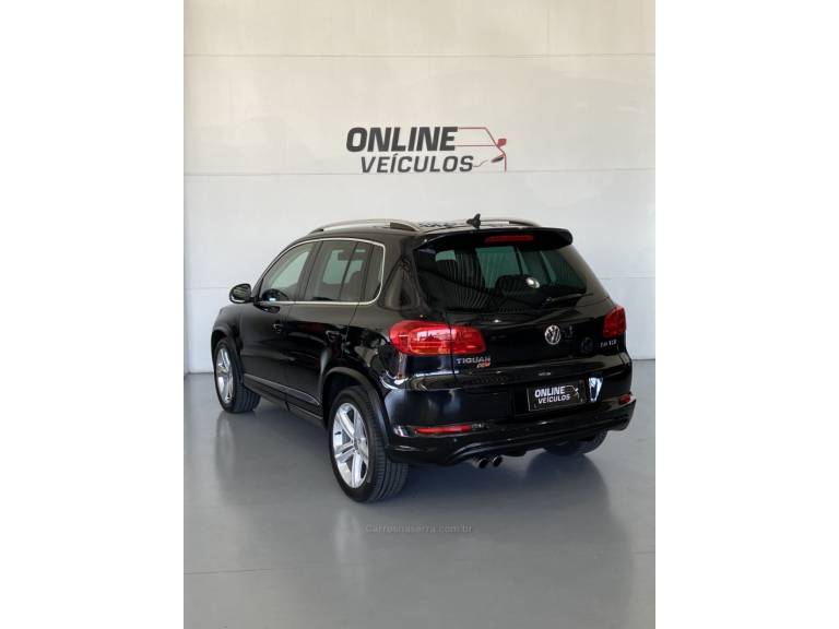 VOLKSWAGEN - TIGUAN - 2012/2013 - Preta - R$ 62.900,00