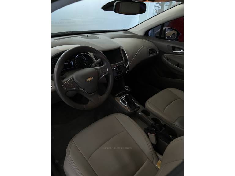 CHEVROLET - CRUZE - 2018/2018 - Prata - R$ 92.900,00