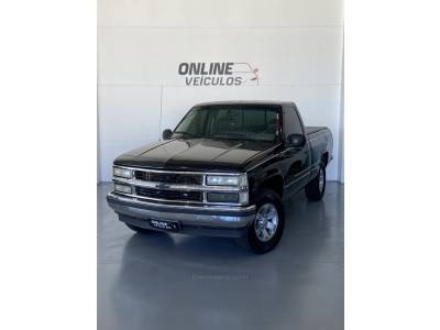 CHEVROLET - SILVERADO - 1999/2000 - Preta - R$ 100.000,00