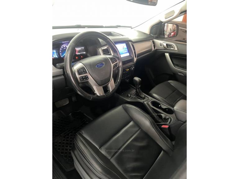 FORD - RANGER - 2021/2022 - Preta - R$ 169.000,00