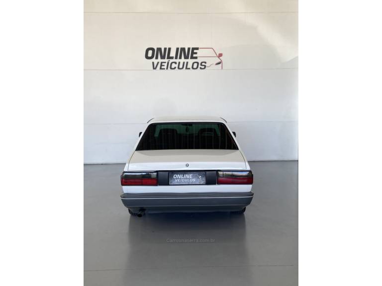 VOLKSWAGEN - VOYAGE - 1992/1993 - Branca - R$ 37.000,00