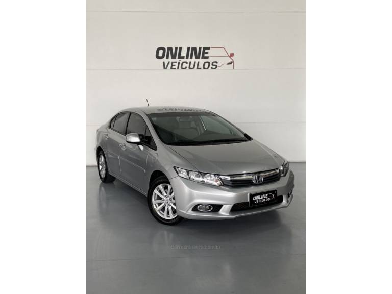 HONDA - CIVIC - 2014/2014 - Prata - R$ 70.900,00