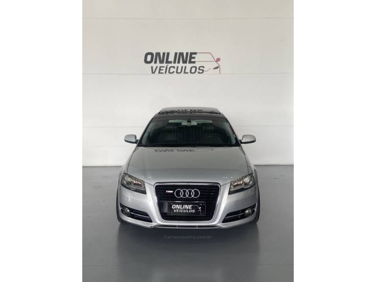 AUDI - A3 - 2011/2011 - Prata - R$ 64.900,00