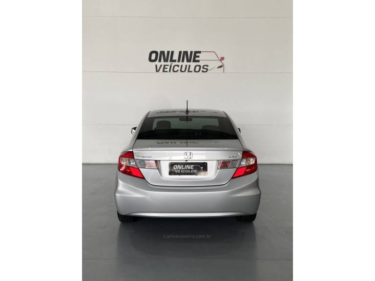 HONDA - CIVIC - 2014/2014 - Prata - R$ 70.900,00