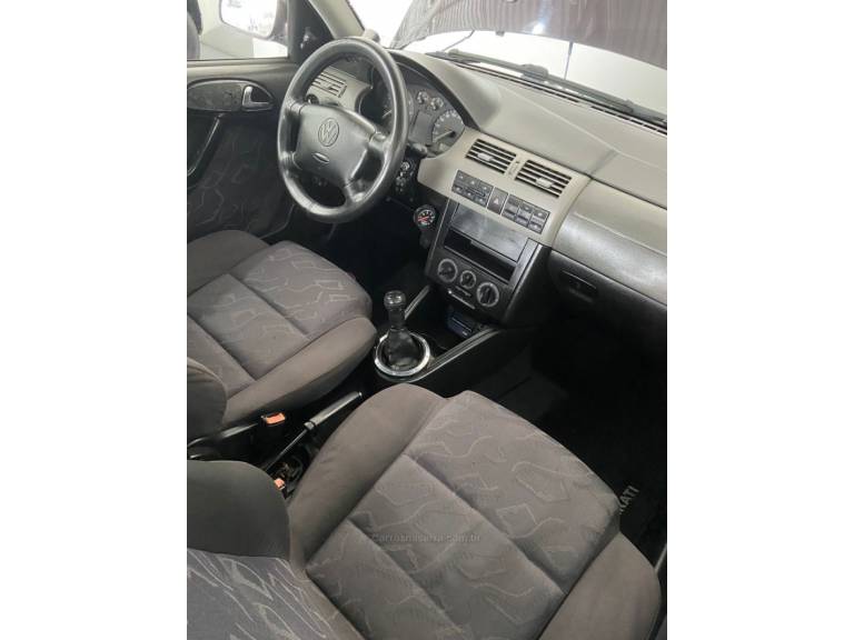 VOLKSWAGEN - PARATI - 2000/2000 - Vermelha - R$ 30.000,00